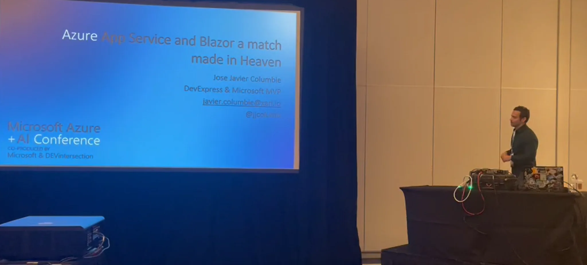 Xari presenting an Azure App Service and Blazor session at DEVintersection
